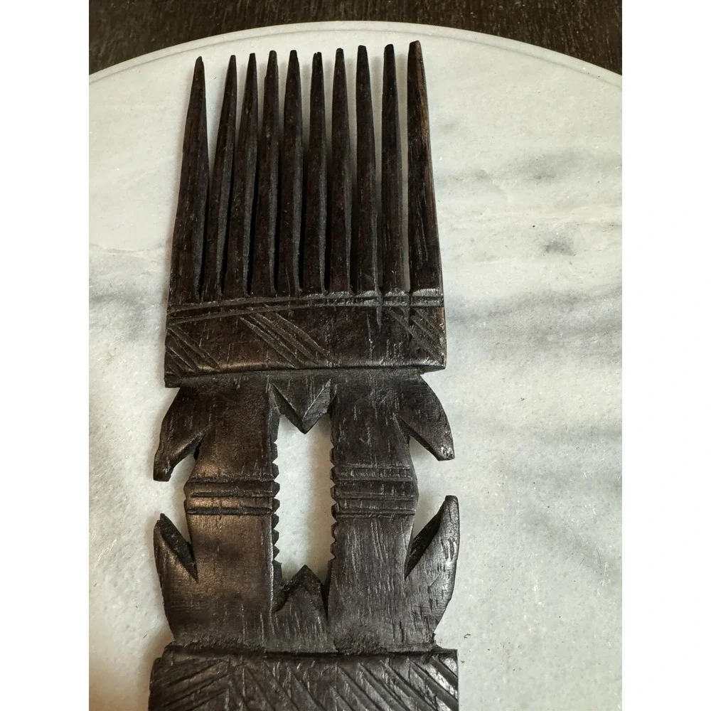Hand Carved Ebony Fish Form Comb NWT. Made In Malawi